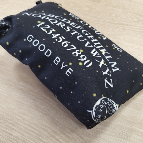 ⭐️ 5/$25 Ouiji Makeup Bag Black Cosmetic Case New - Picture 2 of 3